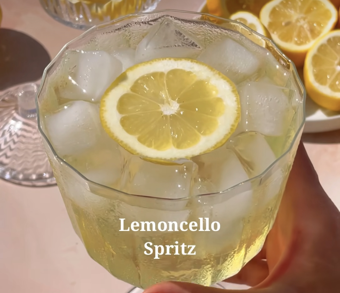 Limoncello Spritz