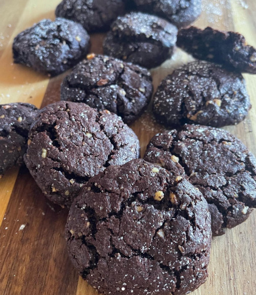 Biscotti al cacao con noci