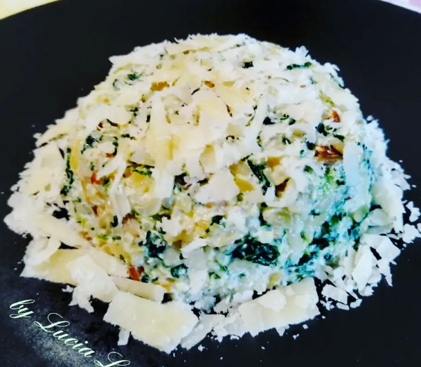 Risotto ai 5 cereali e quinoa con bietole, ricotta, parmigiano