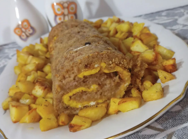 Polpettone con frittata e pangrattato condito