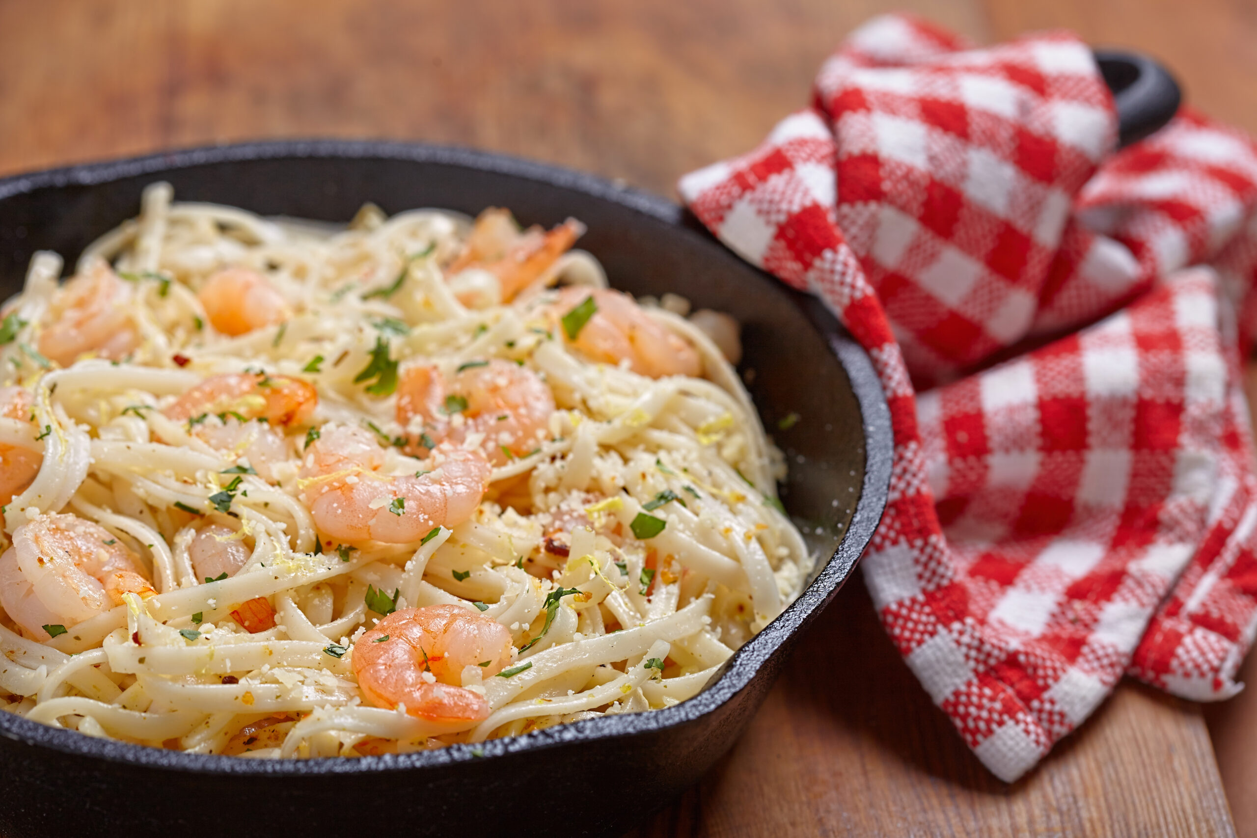 Spaghetti con scampi, gamberetti