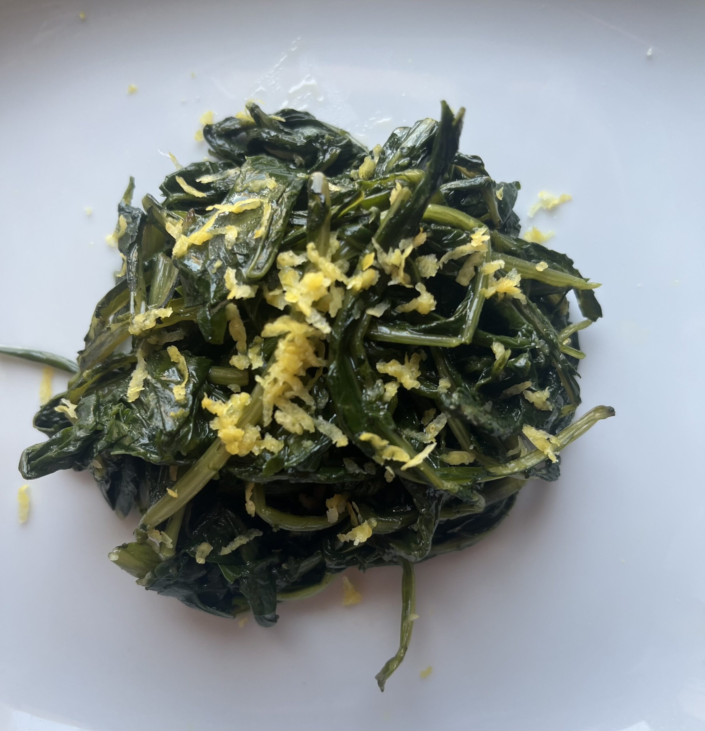 Cicoria ripassata: la ricetta che vi svolterà l'estate